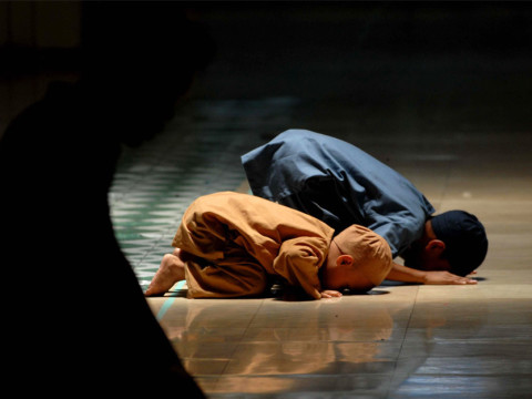 muslim-children-pray