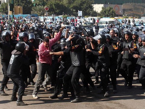 violent-demonstrations-in-012_afp